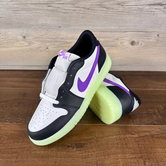 Nike Air Jordan 1 Low OG GS Size 7 Black Volt Tint HF0410 001 Glow in the Dark - Picture 1 of 9